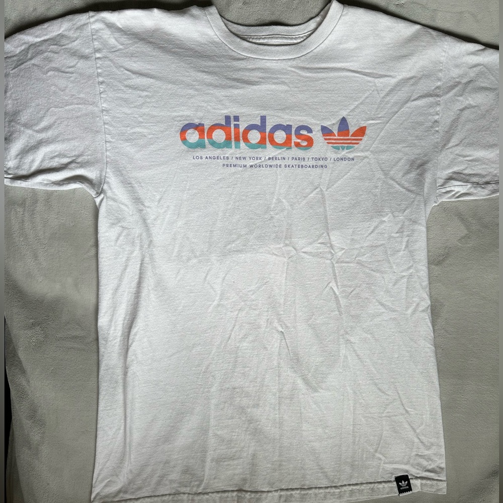Adidas graphic shirt unisex